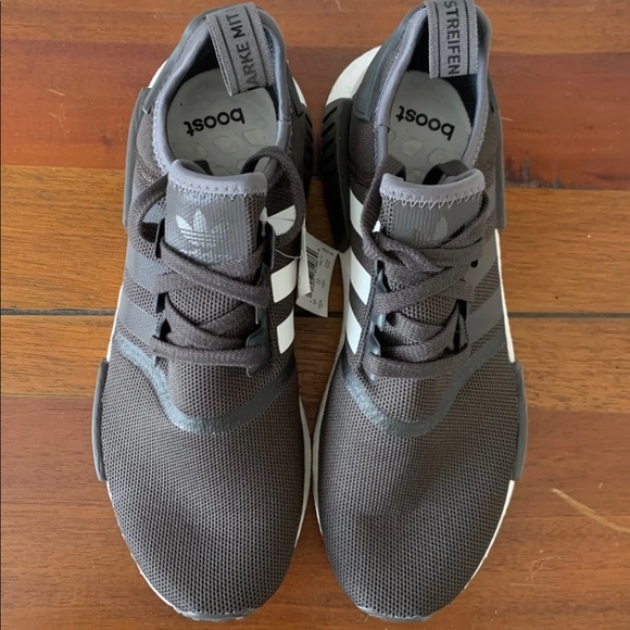 Adidas NMD R1 - Picture 2 of 3